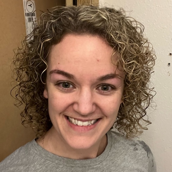 Meet your Posher, Michelle - Picture 1 of 1